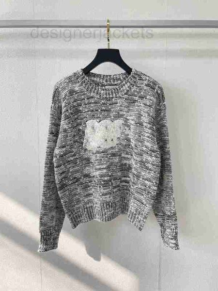 women's sweaters designer autumn/winter new flower grey arc de triomphe embroidery round neck pullover t-shirt jy5s, White;black
women's sweaters designer autumn/winter new flower grey arc de triomphe embroidery round neck pullover t-shirt jy5s, White;black