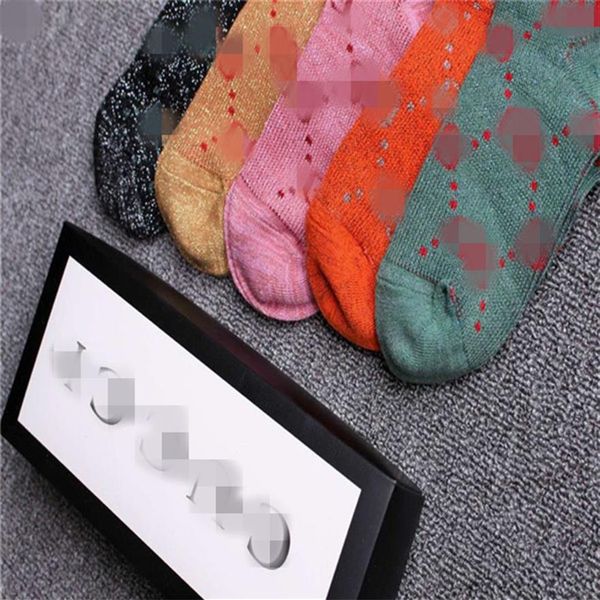 2022 designer mens womens socks five pair luxe sports winter mesh letter printed tiger wolf head sock embroidery cotton man with b334h, Black
2022 designer mens womens socks five pair luxe sports winter mesh letter printed tiger wolf head sock embroidery cotton man with b334h, Black