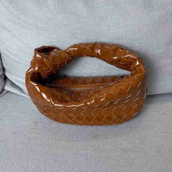 botega venates jodie mini teen intrecciato pouch patent leather woven horn cloud hand knotting handbag
botega venates jodie mini teen intrecciato pouch patent leather woven horn cloud hand knotting handbag