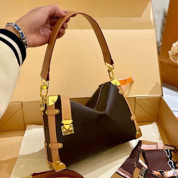 cross body shoulder bag side trunk underarm handbags flap women bags hobo shopping handbag purse zipper tote pouch lady fashion alphabet rem
cross body shoulder bag side trunk underarm handbags flap women bags hobo shopping handbag purse zipper tote pouch lady fashion alphabet rem