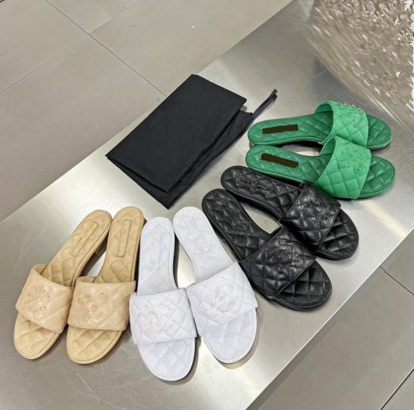 Luxury Classic women's slippers and sandals new chain leather Designer women summer flip-flops fashionable casual ladies beach flats sandals, Straw yellow
Luxury Classic women's slippers and sandals new chain leather Designer women summer flip-flops fashionable casual ladies beach flats sandals, Straw yellow