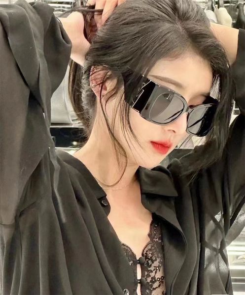 2023 Designer Brand Sunglasses 119 for Black Brands Women Glasses UV Protection Fashion Sunglass Letter
2023 Designer Brand Sunglasses 119 for Black Brands Women Glasses UV Protection Fashion Sunglass Letter
