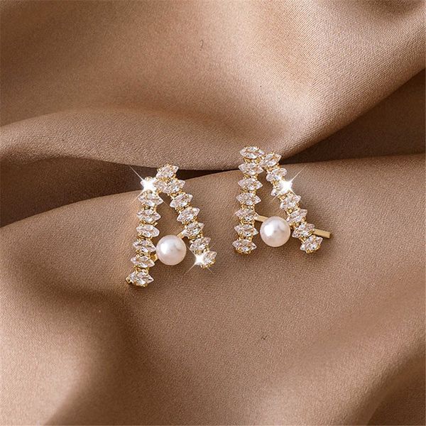 charm exquisite zircon a letter earrings korean temperament pearl net red earrings fashion sense fashion earrings jewelry female gift g23032, Golden
charm exquisite zircon a letter earrings korean temperament pearl net red earrings fashion sense fashion earrings jewelry female gift g23032, Golden