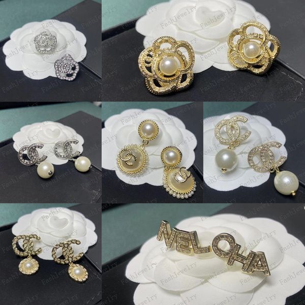 geometric round pearl stud charm earrings luxury designer brand letter crystal rhinestone earring 18k gold plated women wedding party jewelr, Golden
geometric round pearl stud charm earrings luxury designer brand letter crystal rhinestone earring 18k gold plated women wedding party jewelr, Golden