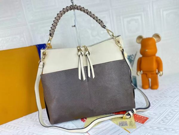 fashion classic bags all-match genuine leather letter large medium small tote vintage messenger women handbags shoulder bag, Black;red
fashion classic bags all-match genuine leather letter large medium small tote vintage messenger women handbags shoulder bag, Black;red
