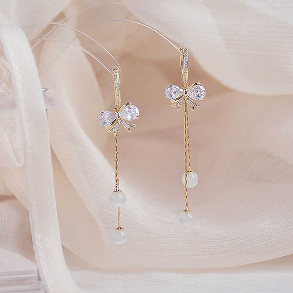 charm all-match women hoop earrings cat eye light luxury high-end earrings female ear buckle bowknot temperament zircon fashion gifts g23032, Golden
charm all-match women hoop earrings cat eye light luxury high-end earrings female ear buckle bowknot temperament zircon fashion gifts g23032, Golden