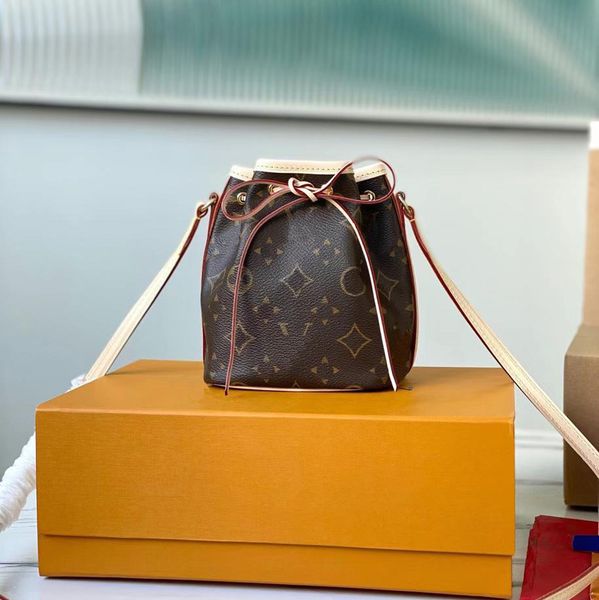 famous brand leather crossbody bag nano noe new drawstring classic internet celebrity old flower pattern crossbody bag
famous brand leather crossbody bag nano noe new drawstring classic internet celebrity old flower pattern crossbody bag