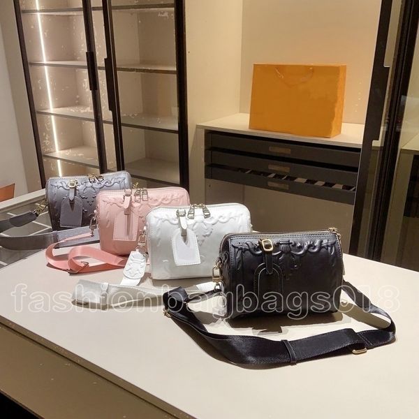 city keepall bag embossed luxury monograms pattern shoulder bag with wide sports strap designer everyday bag for men women crossbody bag pur
city keepall bag embossed luxury monograms pattern shoulder bag with wide sports strap designer everyday bag for men women crossbody bag pur