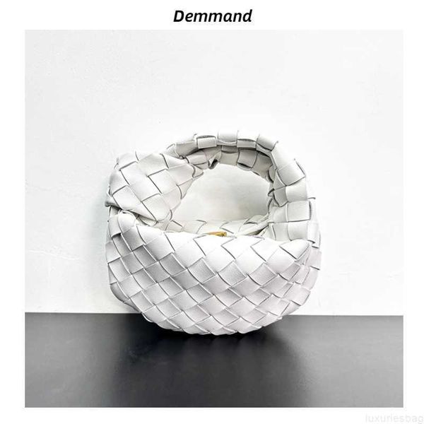 botega venates jodie mini teen intrecciato pouch knot spring women's leather cow horn cloud woven cloud handbag
botega venates jodie mini teen intrecciato pouch knot spring women's leather cow horn cloud woven cloud handbag