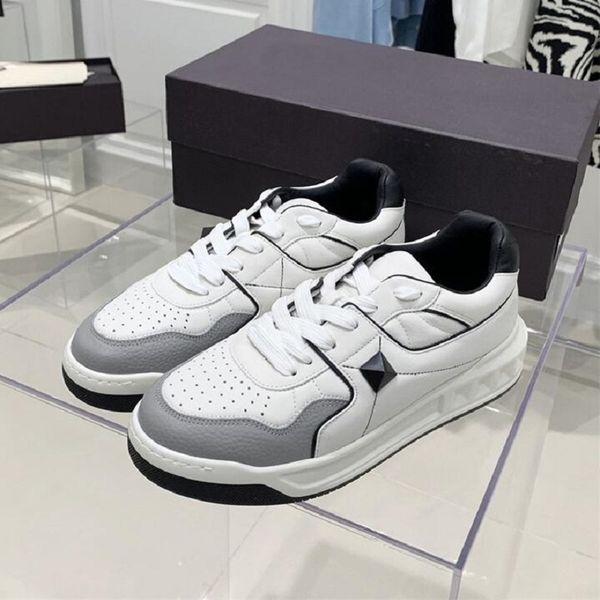 men rivet sneakers breathable shoes women walking lace-up sneakers genuine leather couple casual shoes size 34-44 d2a56, Black
men rivet sneakers breathable shoes women walking lace-up sneakers genuine leather couple casual shoes size 34-44 d2a56, Black