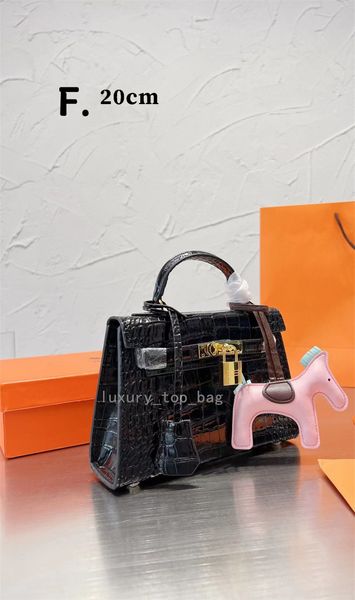 2023 aaaaa totes womens bags branded handbags crocodile pattern one-shoulder diagonal bags baroque style pearl metal buckle fashion retro ve
2023 aaaaa totes womens bags branded handbags crocodile pattern one-shoulder diagonal bags baroque style pearl metal buckle fashion retro ve