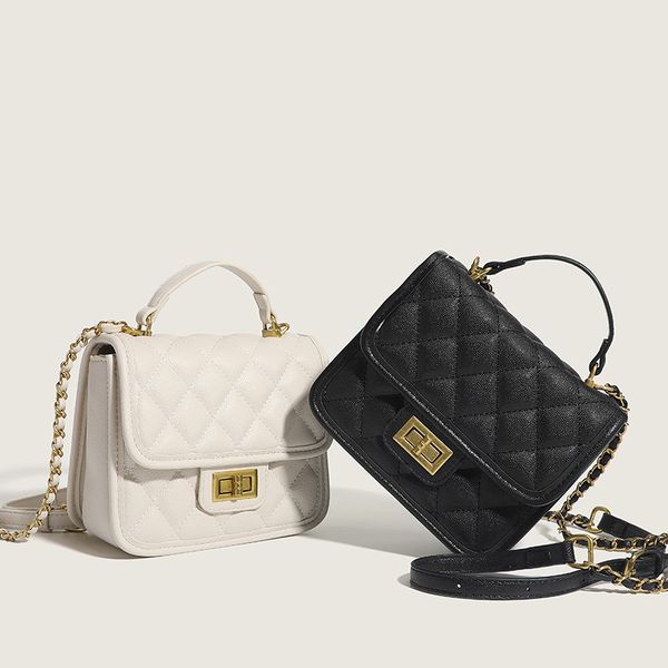 niche design single shoulder crossbody bag 2023 fashion trend chain package lock handbag simple small square bag
niche design single shoulder crossbody bag 2023 fashion trend chain package lock handbag simple small square bag