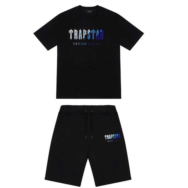 men's trapstar t-shirt short sleeve printed gear chenille tracksuit black cotton london streetwear, White;black
men's trapstar t-shirt short sleeve printed gear chenille tracksuit black cotton london streetwear, White;black