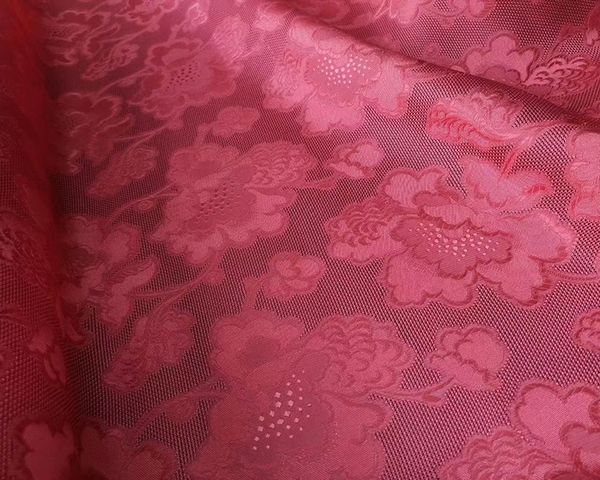 red flower pattern silk fabric can be used as cheongsam chinese clothing dress suit, Black;white
red flower pattern silk fabric can be used as cheongsam chinese clothing dress suit, Black;white