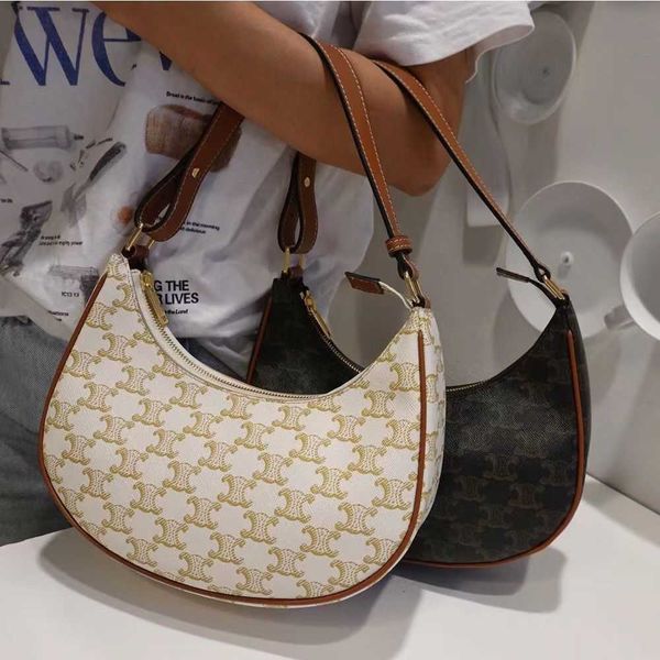 designer bag celies same triumphal leather old flower underarm french stick female cross feeling crescent rhrth
designer bag celies same triumphal leather old flower underarm french stick female cross feeling crescent rhrth
