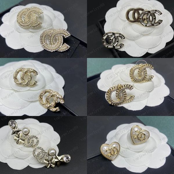 fashion womens geometric round pearl stud charm earrings luxury designer brand letter crystal rhinestone earring 18k gold plated women weddi, Golden;silver
fashion womens geometric round pearl stud charm earrings luxury designer brand letter crystal rhinestone earring 18k gold plated women weddi, Golden;silver