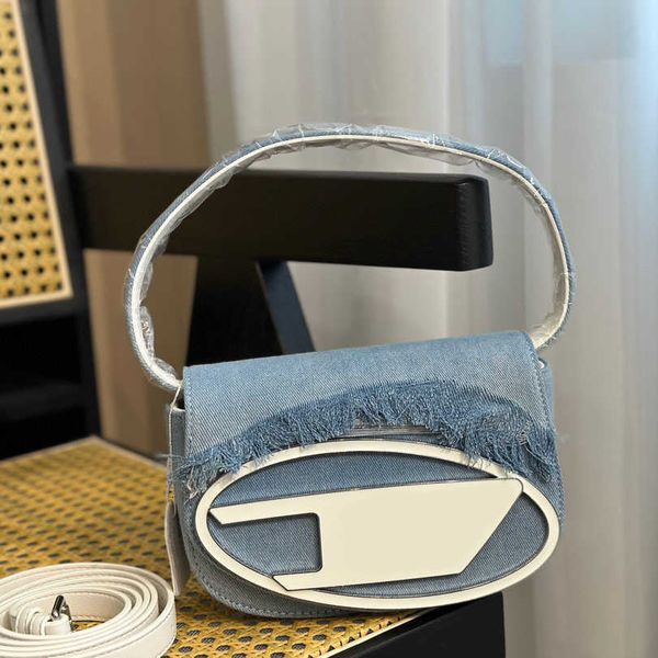 die designer bags luxury women handle handbags diamond purse designer leather underarm flap denim bag luxurys handbags 230215
die designer bags luxury women handle handbags diamond purse designer leather underarm flap denim bag luxurys handbags 230215