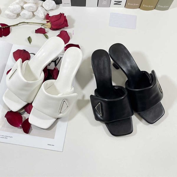 2023 soft padded nappa leather slippers slide summer platform sandals shoes slip-on triangle logo flats sandal women luxury designer high he, Black
2023 soft padded nappa leather slippers slide summer platform sandals shoes slip-on triangle logo flats sandal women luxury designer high he, Black