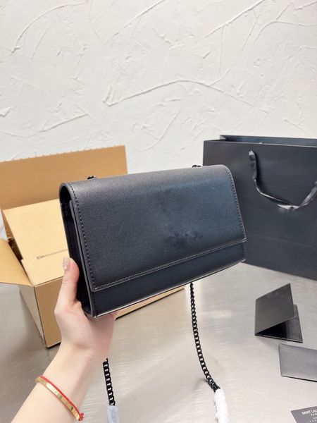 classics designer bag women bag wallet handbag caviar leahter shoulder crossbody bag lady luxury bags metal chain clutch flap totes bag thre
classics designer bag women bag wallet handbag caviar leahter shoulder crossbody bag lady luxury bags metal chain clutch flap totes bag thre