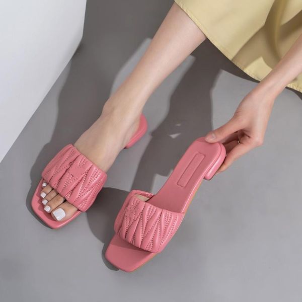 2023 sandals famous designer women slippers summer beach striped causal flip flops flat slide sandals cotton slid, Black
2023 sandals famous designer women slippers summer beach striped causal flip flops flat slide sandals cotton slid, Black