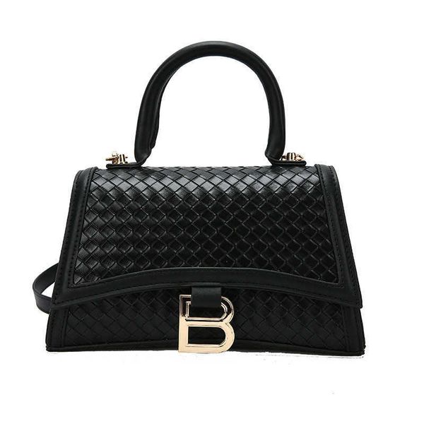 purses autumn large capacity new high shoulder bag woven crossbody handheld women's
purses autumn large capacity new high shoulder bag woven crossbody handheld women's