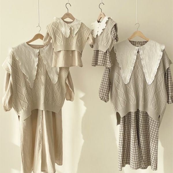 family matching outfits spring autumn shirt plaid baby girl cotton romper dres mother daughter look clothes 230322, Blue
family matching outfits spring autumn shirt plaid baby girl cotton romper dres mother daughter look clothes 230322, Blue