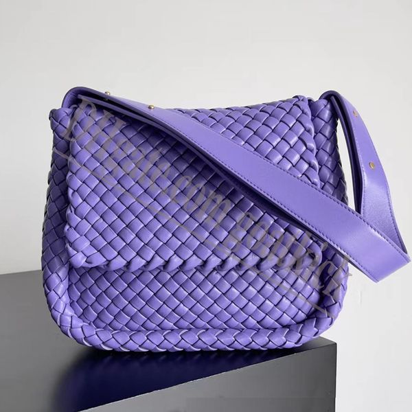 cobble shoulder bag small padded intreccio leather womens handbag black luxury designer bags purse fashion crossbody handbags purses wallet
cobble shoulder bag small padded intreccio leather womens handbag black luxury designer bags purse fashion crossbody handbags purses wallet