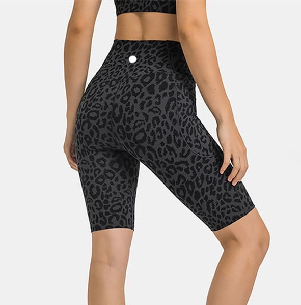 ll yoga shorts women's sports seamless fifth pants cross waist pants running fitness stretchy gym underwear workout short leggings ll95
ll yoga shorts women's sports seamless fifth pants cross waist pants running fitness stretchy gym underwear workout short leggings ll95
