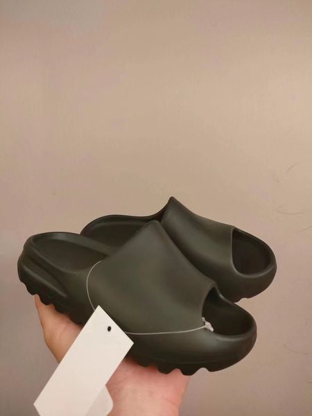 slippers fashion eva foam runner kan slides toddlers infants kids childrens slippers triple red white black desert sand bone resin sandals f
slippers fashion eva foam runner kan slides toddlers infants kids childrens slippers triple red white black desert sand bone resin sandals f