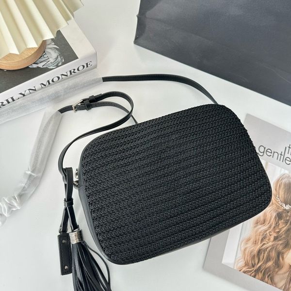fashion women's handbag designer crossbody bag luxury braided bag leather shoulder strap summer luxury tassel alphabet bag beach one sh
fashion women's handbag designer crossbody bag luxury braided bag leather shoulder strap summer luxury tassel alphabet bag beach one sh