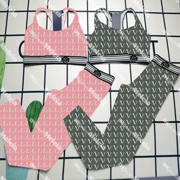 sleeveless tracksuits gym clothes two piece set designer print yoga bra outdoor breathable running leggings letter tanks, Gray
sleeveless tracksuits gym clothes two piece set designer print yoga bra outdoor breathable running leggings letter tanks, Gray