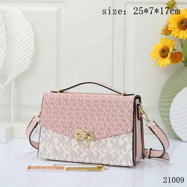 fashion women shoulder postman bag satchel shoulder clutch cross body luxury leather strap handbag letter printed flip magnetic snap closure
fashion women shoulder postman bag satchel shoulder clutch cross body luxury leather strap handbag letter printed flip magnetic snap closure