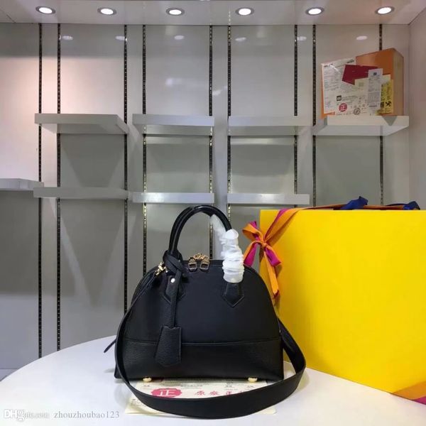 2021 new handbags ladies wallet fashion classic embossing women handbag shoulder bag messenger bag lady crossbody, Black;red
2021 new handbags ladies wallet fashion classic embossing women handbag shoulder bag messenger bag lady crossbody, Black;red