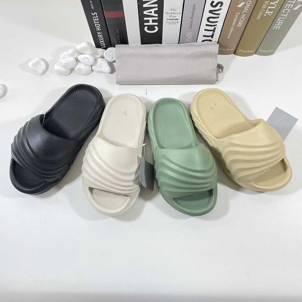 designer paris slippers men platform 3cm mold pool eva flat soft massage slides mens shoes foam bubble sandals outdoor beach slipper summer, Black
designer paris slippers men platform 3cm mold pool eva flat soft massage slides mens shoes foam bubble sandals outdoor beach slipper summer, Black