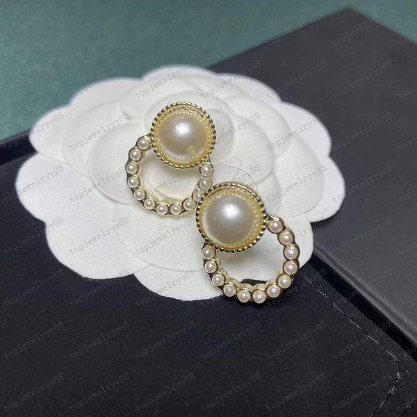 2023 plated tassel designer letters stud long earring dangle crystal geometric women rhinestone pearl wedding party jewerlry accessories, Golden;silver
2023 plated tassel designer letters stud long earring dangle crystal geometric women rhinestone pearl wedding party jewerlry accessories, Golden;silver