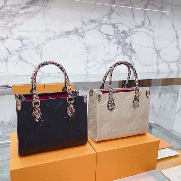 the tote the bag designer handbag tote bag women handbag shoulder bag leahter crossbody luxury fashion black large handbags exclusive for wo
the tote the bag designer handbag tote bag women handbag shoulder bag leahter crossbody luxury fashion black large handbags exclusive for wo