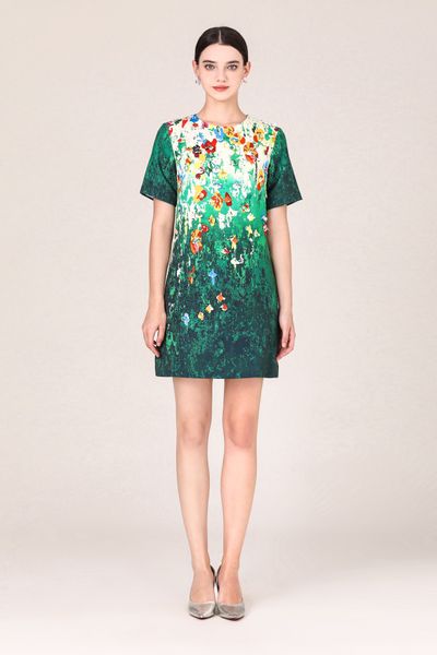 dress 2023 original designer's 3d flower print hand beaded spring/summer short sleeve loose round neck dress, Black;gray
dress 2023 original designer's 3d flower print hand beaded spring/summer short sleeve loose round neck dress, Black;gray