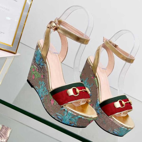 luxury designer new wedge sandals platform designer sandalshigh heels shoes with flowers tiger green stripes wedding dress shoes with box no, Black
luxury designer new wedge sandals platform designer sandalshigh heels shoes with flowers tiger green stripes wedding dress shoes with box no, Black