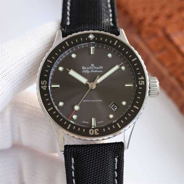 mechanical series ceramic baopo blancpain titanium men's automatic luxury watch watch with light appearance luxurious temperament men&#, Slivery;golden
mechanical series ceramic baopo blancpain titanium men's automatic luxury watch watch with light appearance luxurious temperament men&#, Slivery;golden