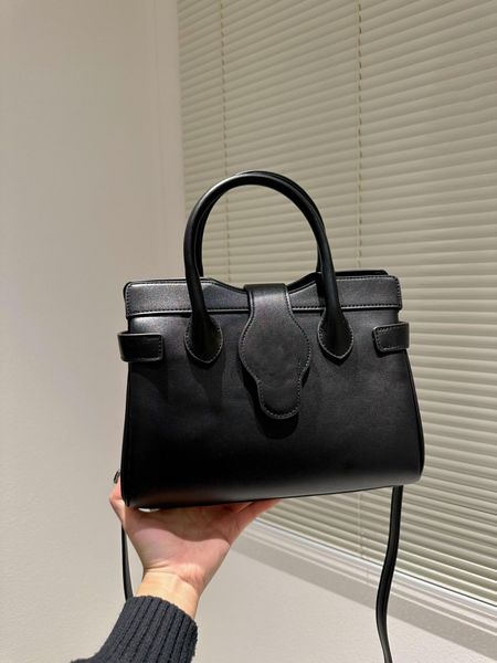 new womens designer bag shoulder bag handbag genuine leather crossbody bags for women golden letters cosmetic messenger evening shopping bag
new womens designer bag shoulder bag handbag genuine leather crossbody bags for women golden letters cosmetic messenger evening shopping bag