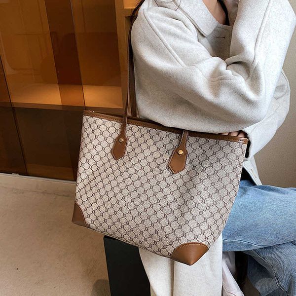 large capacity bag women's bag winter new versatile shoulder bag commuter bag textured handheld tote bag
large capacity bag women's bag winter new versatile shoulder bag commuter bag textured handheld tote bag