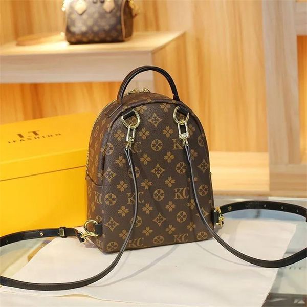 2023 cross body fashion backpack male travel backpacks mochilas school mens leather business bag large lapshopping travels bags
2023 cross body fashion backpack male travel backpacks mochilas school mens leather business bag large lapshopping travels bags