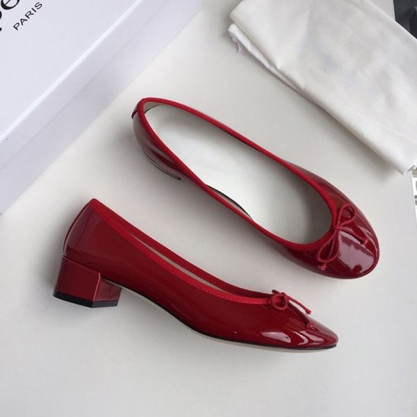 dress shoes french ballet medium thick heel bow shallow mouth leather single retro patent small red women 230321, Black
dress shoes french ballet medium thick heel bow shallow mouth leather single retro patent small red women 230321, Black