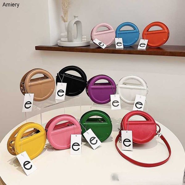 2023 new fashion portable handbag outdoor bag women single shoulder designer messenger mini bags small round trending purses
2023 new fashion portable handbag outdoor bag women single shoulder designer messenger mini bags small round trending purses