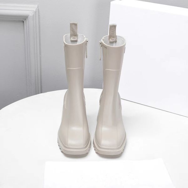 luxury brand designer rain boots paris leather boots autumn and winter women's anti-skid shoes high fashion waterproof platform shoes 3, Black
luxury brand designer rain boots paris leather boots autumn and winter women's anti-skid shoes high fashion waterproof platform shoes 3, Black