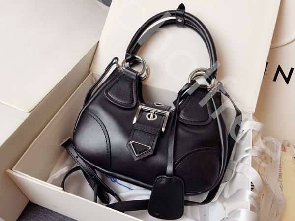 new 2000 luxury designer hobo bags fishion half moon women's shoulder bags latest style crossbag nylon cloth with cowhide retro underar
new 2000 luxury designer hobo bags fishion half moon women's shoulder bags latest style crossbag nylon cloth with cowhide retro underar