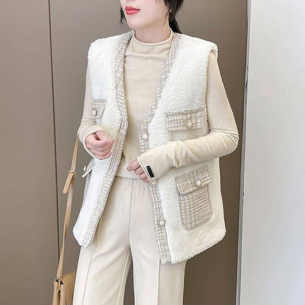 women's vests ladies waistcoat autumn winter sleeveless vest jacket fashion short tweed stitching lamb wool women's vests 4xl 2303, Black;white
women's vests ladies waistcoat autumn winter sleeveless vest jacket fashion short tweed stitching lamb wool women's vests 4xl 2303, Black;white
