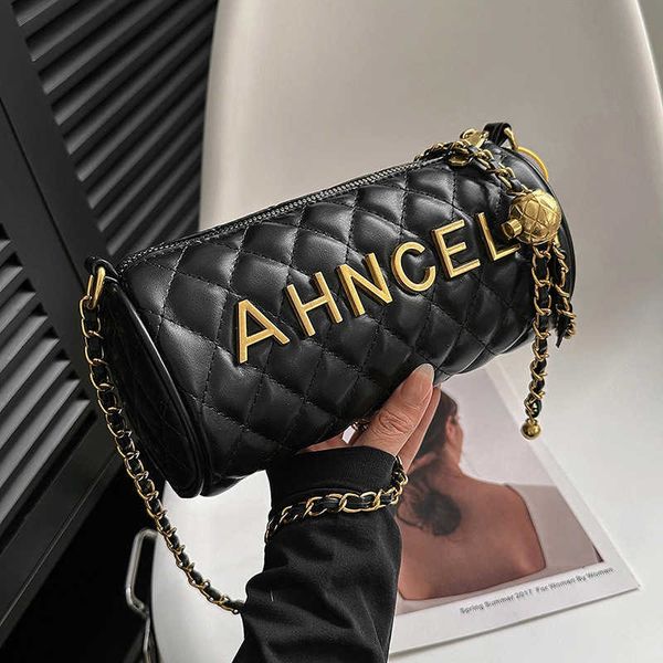women's bag 2023 new simple fashion small fragrant wind one shoulder straddle chain bag cylinder bag
women's bag 2023 new simple fashion small fragrant wind one shoulder straddle chain bag cylinder bag