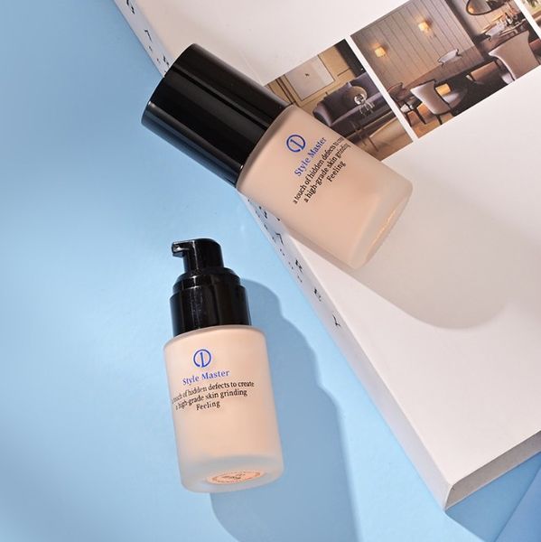 make up holding liquid foundation, moisturizing and fitting, natural makeup holding, concealer, soothing and non greasy blue label
make up holding liquid foundation, moisturizing and fitting, natural makeup holding, concealer, soothing and non greasy blue label