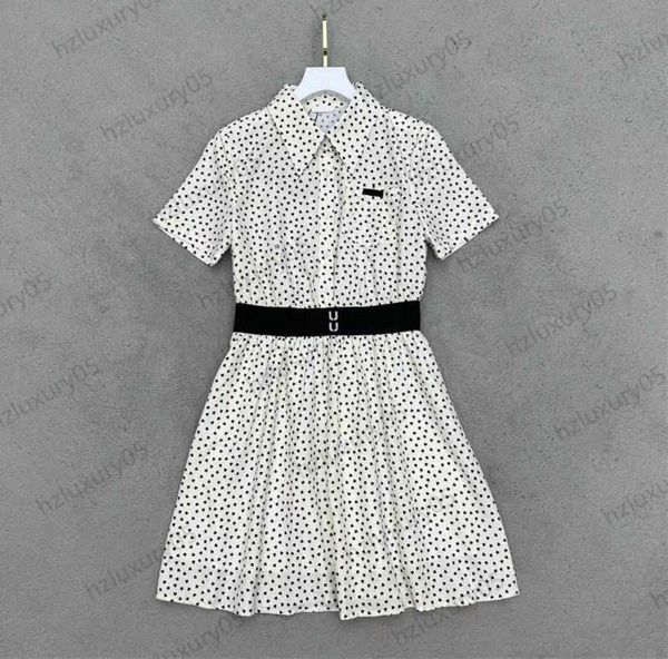 shirt dresses classic color contrast heart print lapel short sleeve dress chest pocket stitching letters webbing elastic waist fold maxiskit, Black;gray
shirt dresses classic color contrast heart print lapel short sleeve dress chest pocket stitching letters webbing elastic waist fold maxiskit, Black;gray